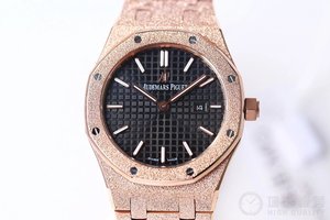 OM uusin mestariteos Audemars Piguet AP Royal Oak-sarjan "frost gold" katsella Sveitsin kvartsi liikkuvuutta hyvät katsella OM uusin mestariteos Audemars Piguet AP Royal Oak-sarjan "frost gold" katsella Sveitsin kvartsi liikkuvuutta hyvät katsella