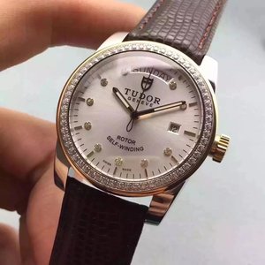 Boutique Tudor Tudor? Jun Jue-sarjan miesten mekaaninen timantti kaksi ja puoli kättä katsella Boutique Tudor Tudor? Jun Jue-sarjan miesten mekaaninen timantti kaksi ja puoli kättä katsella