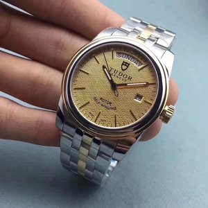 Boutique-Tudor Tudor Junjue -sarjan miesten mekaaninen kello 18 k kultainen kasvot Boutique-Tudor Tudor Junjue -sarjan miesten mekaaninen kello 18 k kultainen kasvot