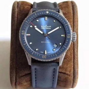 ZF tuottaa Blancpain 50 Etsii Bathyscaphe miesten mekaaninen katsella replica katsella ZF tuottaa Blancpain 50 Etsii Bathyscaphe miesten mekaaninen katsella replica katsella