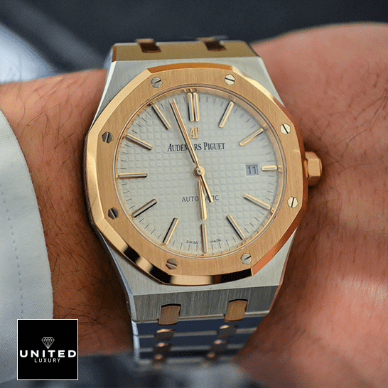 /anwatches_/Audemars-Piguet/Audemars-Piguet/Audemars-Piguet-Royal-Oak-15400SR-OO-1220SR-01-21.png