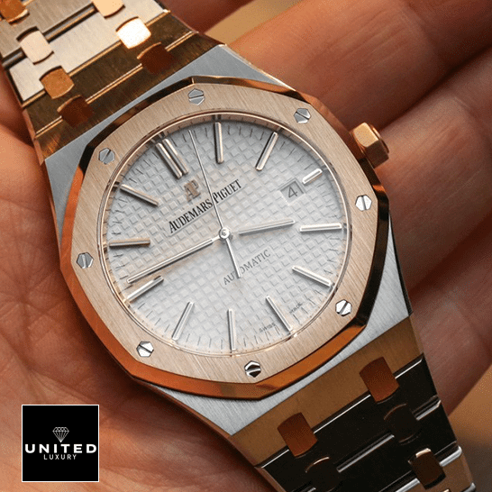 /anwatches_/Audemars-Piguet/Audemars-Piguet/Audemars-Piguet-Royal-Oak-15400SR-OO-1220SR-01-24.png