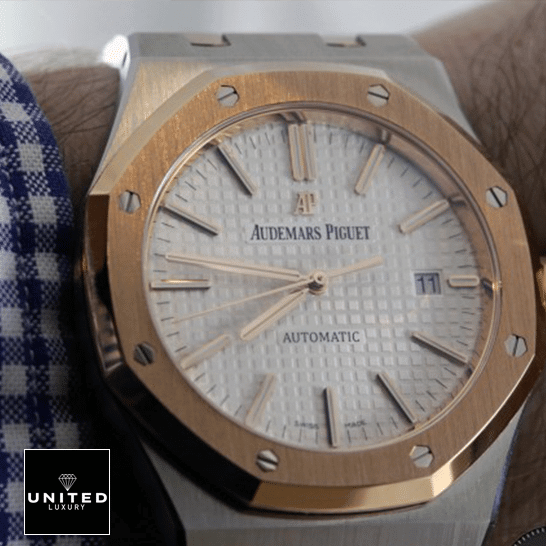 /anwatches_/Audemars-Piguet/Audemars-Piguet/Audemars-Piguet-Royal-Oak-15400SR-OO-1220SR-01-25.png