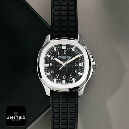 /anwatches_/Patek-Philippe/Patek-Philippe/Patek-Philippe-Aquanaut-5065A-001-8220-Jumbo-8221-8.jpg