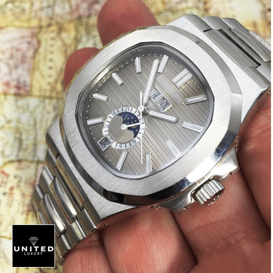 /anwatches_/Patek-Philippe/Patek-Philippe/Patek-Philippe-Nautilus-8220-Black-Dial-8221-5726-6.png